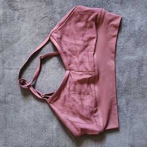 Alo yoga sports bra